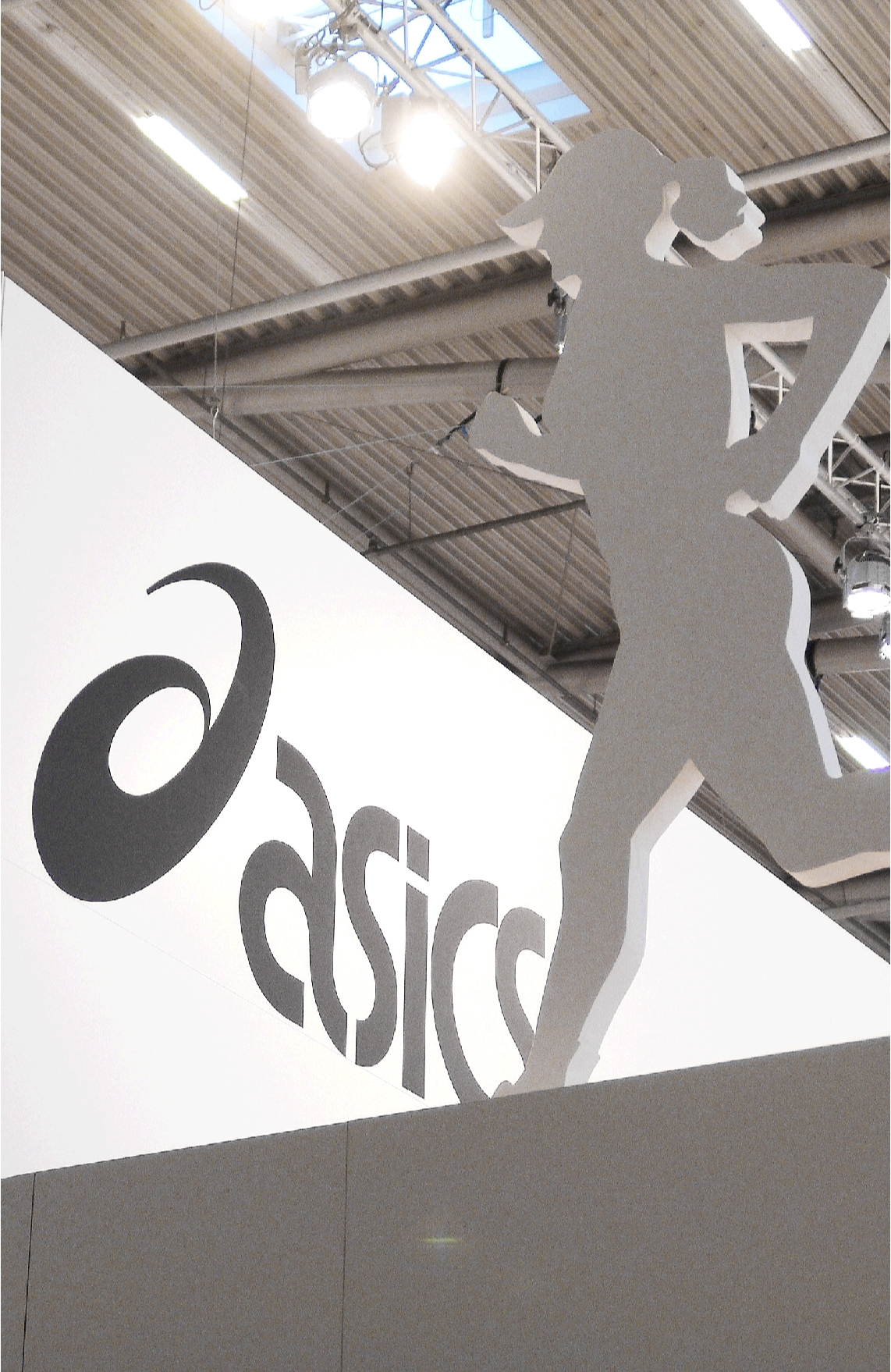 AsicsMesse1
